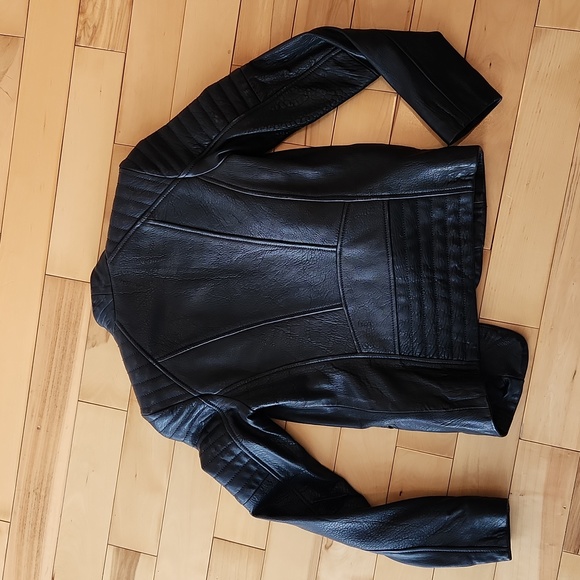 Danier Leather Bomber Jacket - Picture 5 of 6
